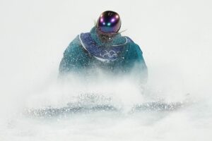 Snowboarderin Morgan verpasst Finale im Big Air knapp