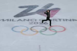 Malinin führt US-Team im Eiskunstlauf-Krimi zum Olympiasieg