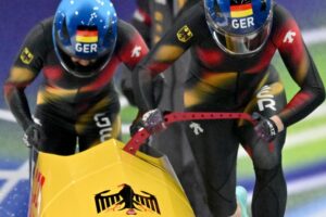 Pistorius feuert an: Laura Nolte im Bob auf Goldkurs