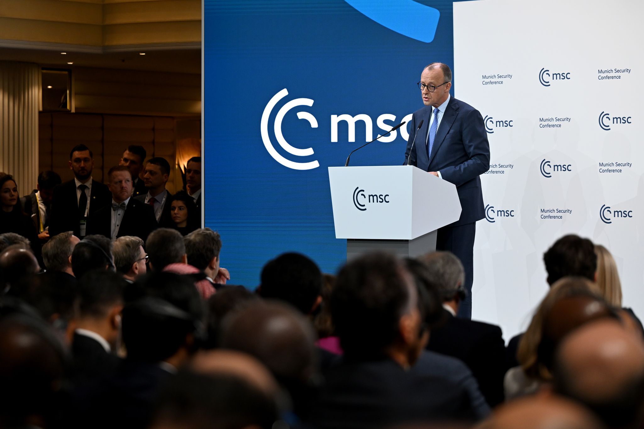 Merz und Macron reden über möglichen europäischen Atomschirm