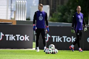 Unerwartetes Topspiel mit prickelndem Torwart-Duell