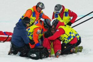 Kanadische Freestylerin schwer in Halfpipe gestürzt