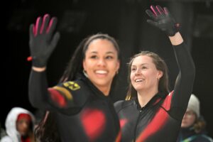 Laura Nolte bleibt im Zweierbob auf Goldkurs