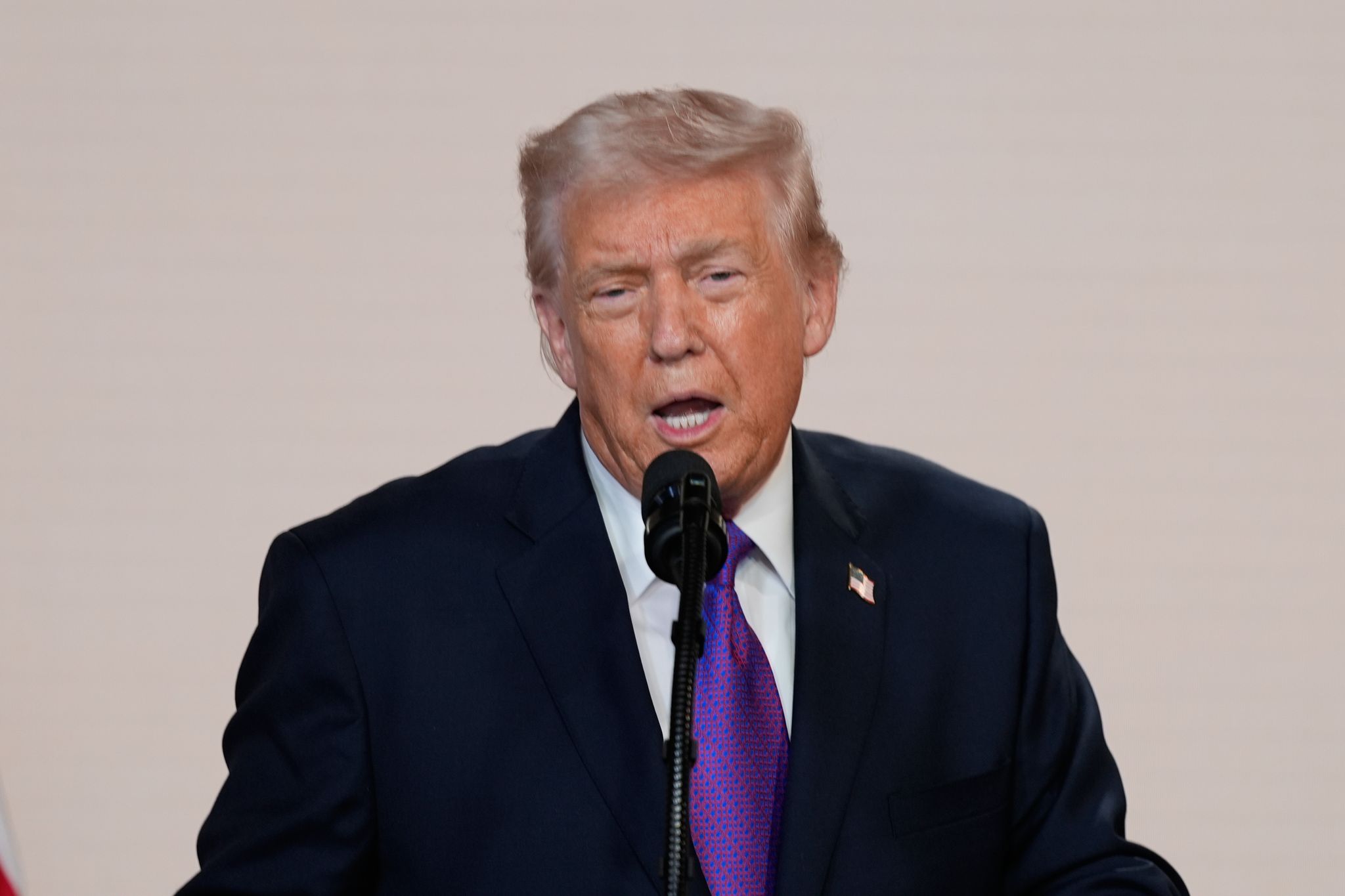 Trump droht mit Strafzöllen gegen Irans Handelspartner