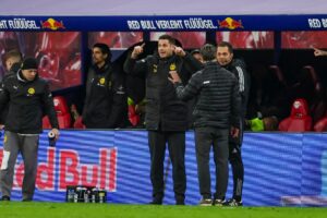 Eine Sichel, kein Pfiff: Dortmunds VAR-Frust vor Bayern-Hit
