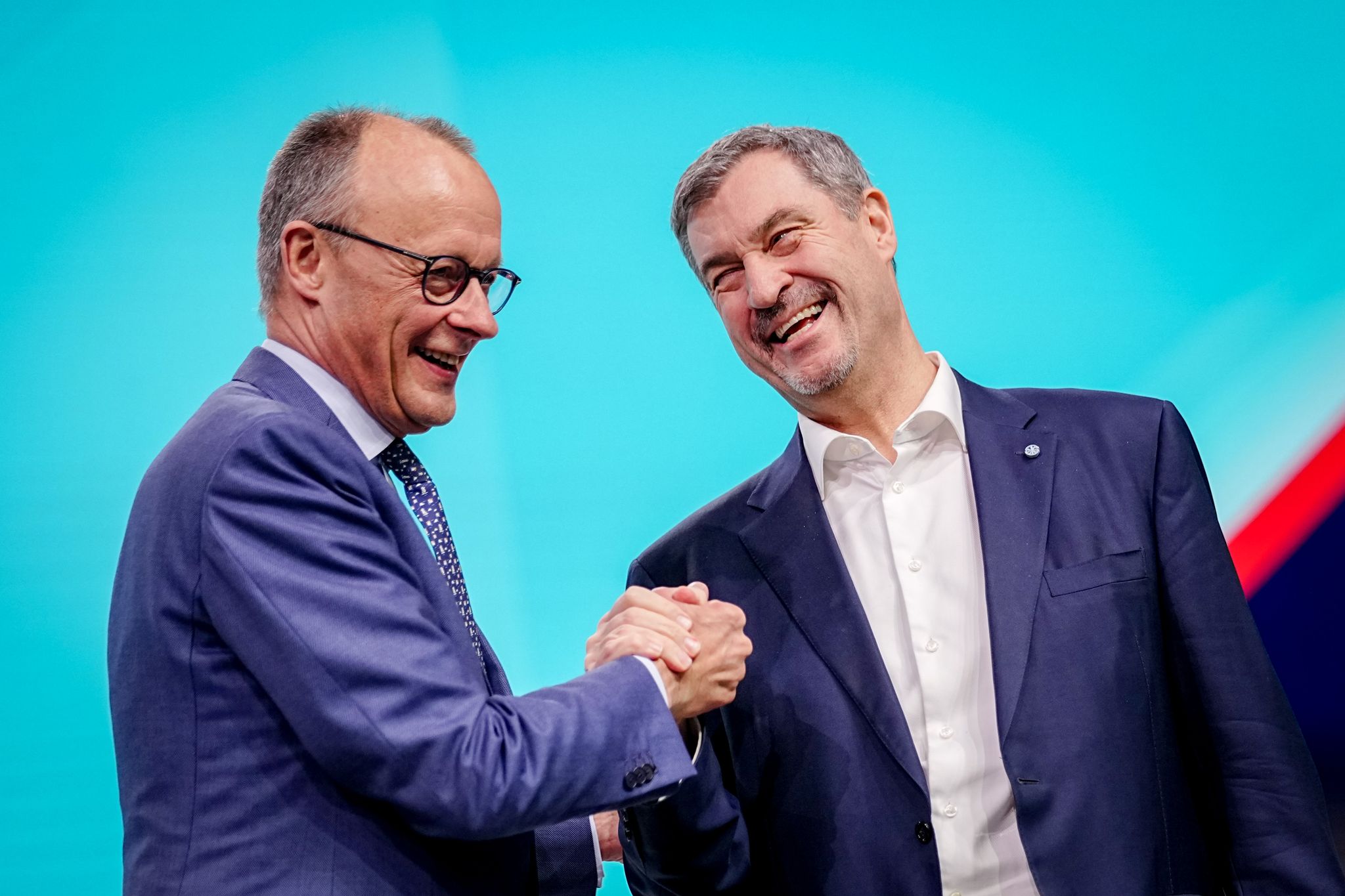 Social-Media-Verbot und Söders Versprechen an Merz