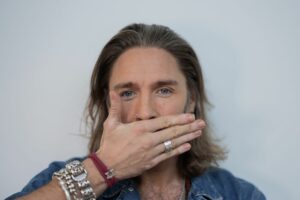 Ofarim ärgert sich über eigene Äußerungen zum Prozess