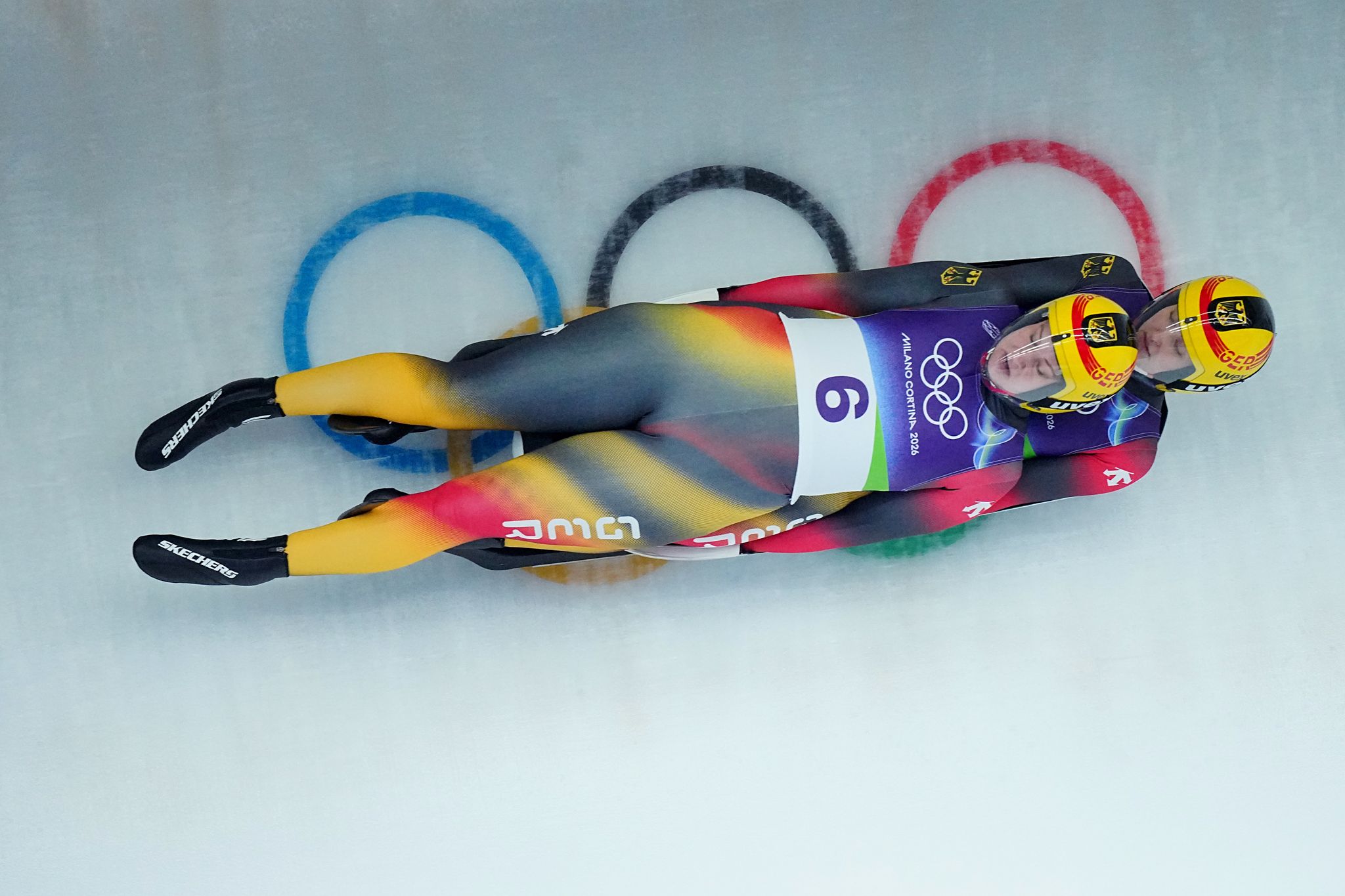 Rodel-Doppel Eitberger/Matschina auf Medaillenkurs